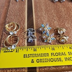 Vintage Earrings Multicolor Clip-on Bundle Of 21 Unmarked Mixed Materials *read