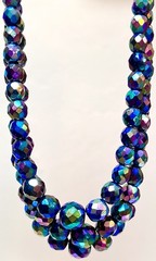 BEAUTIFUL Vintage Iridescent Sparkling Black Peacock Bead 3 Strand Necklace