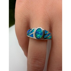 925 sterling silver ring featuring a blue fire opal inlay sz 8