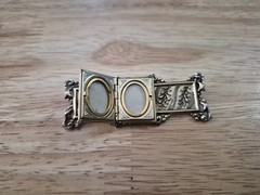 Old Art Nouveau Art Deco Ornate Bar Victorian Design Picture Locket Pin Brooch