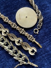 Lot Of 4 Bracelets Avon,Kramer,Coro & Trifari Vintage Gold Tone
