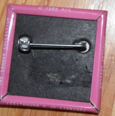 Art Institute of Chicago Museum Pin Button Portrait Woman Surrealism Modern Art