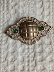Unique Vintage “Sterling NR” Goldtone Vermeil Brooch Pin Green Glass 2.5in