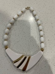Vintage Signed Crown Trifari White Enamel Choker Necklace (3155)