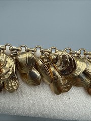 Napier Eugene Bertolli Clam, Oyster & Mussel Shell Gold Tone Charm Bracelet 1980
