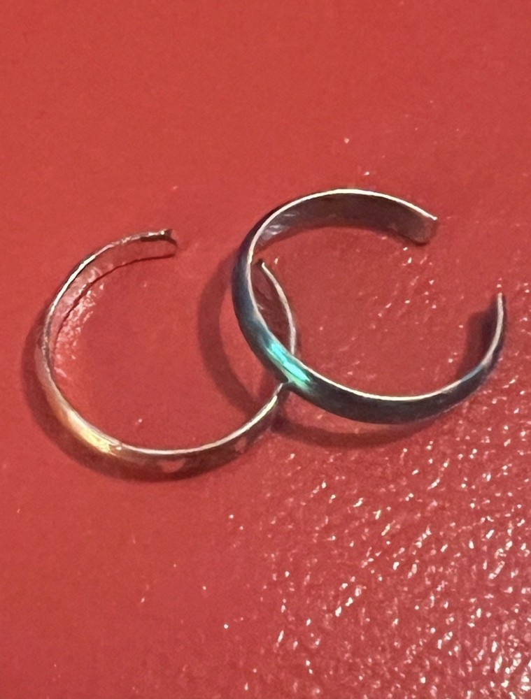 Vintage 90s Toe Ring “Twofer” a Teal Anodized & a Hammered Silver Boho Beach