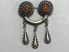 OLD Antique 1940-50 VIKING STYLE ethnic Latvian SILVER Brooch SAKTA with AMBER