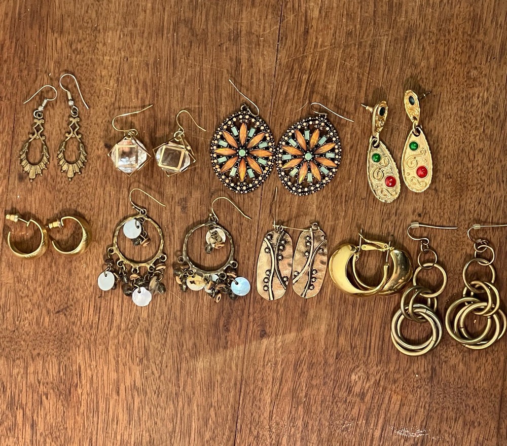 Small Lot Vtg Pierced Earrings Dangle Charm Hoop Goldtone Coppertone Fantasy Mcm