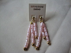 VINTAGE HYPO-ALLERGENIC PINK FRESH WATER RICE PEARL STRANDS STUD DANGLE EARRING