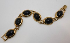 Vintage Napier Pat. Pend. Gold Tone Link Bracelet Black Onyx Glass Cabochon 7″