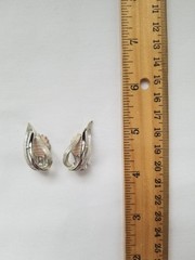 Vintage Sarah Coventry Silver Tone Textured Swirl Clip On Earrings PAT Pend