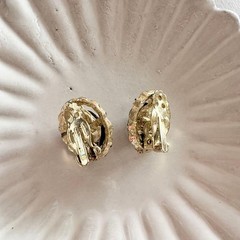 1970s USA Vintage Cameo-Style Earrings With SFG Stamp – Classical
