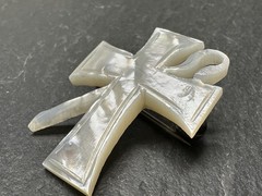 VINTAGE MOTHER OF PEARL CHRISTIAN CROSS & STAFF BROOCH N248
