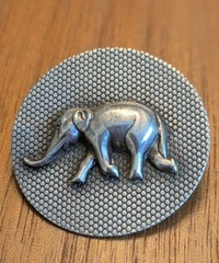 BEAU Sterling Silver Elephant Brooch Pin Vintage Animal Textured Round 7g