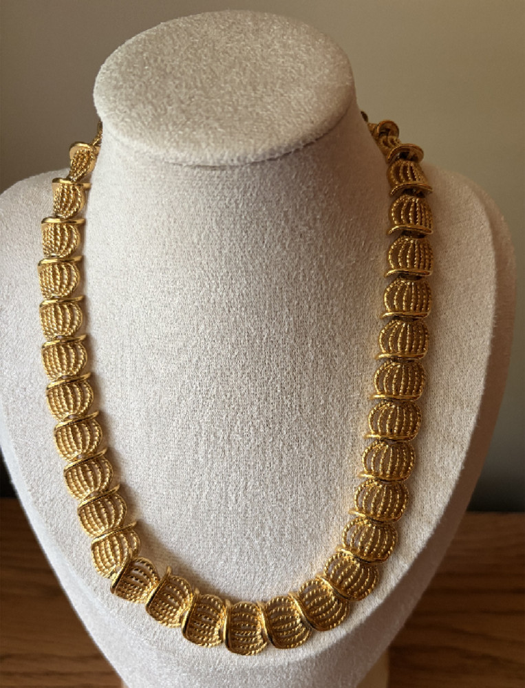 Vintage Napier Chain Style with Basket Weaved Links Gold Toned