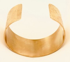 RARE Vintage M·A·C Cosmetics Employee Gift – Floral Etched Logo Cuff Bracelet