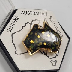 Vintage Australia Map Brooch Opal encased Inlay Goldtone Pin Souvenir Jewelry