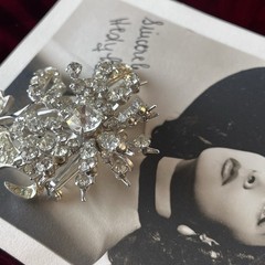 Vtg 1950s Rhinestone Flower Brooch – 2.75” – Sparkling Silver Tone Stem & Leaves