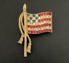 American Rhinestone Flags Brooches Pins TEN Lot Signed 4th Of July