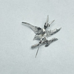 Vintage Silver‑Tone Textured Bird Brooch – Rhinestone Accents- No Markings