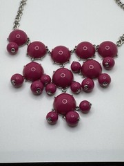 VINTAGE PINK ACRYLIC BEAD SILVER TONE STATEMENT NECKLACE ADJUSTABLE LENGTH