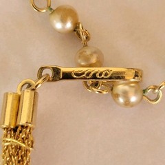 Vintage Coro Gold Mesh And Pearl Twist Necklace Choker 12 In. 3 In. Extender