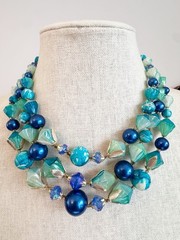 Vtg Hong Kong 3 Strand Beaded Collar Necklace Peacock Blue Turquoise Iridescent
