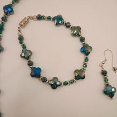 Vintage Style Teal Peacock Iridescent Faceted Crystal Clover Jewelry Set