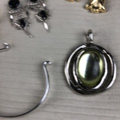 Jewelry Lot VTG To Modern Earring Bracelet Pendant Nice Condition Costume