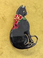 VINTAGE VERO BLACK CAT with RED BOW ENAMEL PIN BROOCH