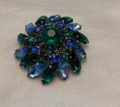 Set a four mid-century small brooches. Some serious costume bling here.