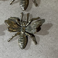 Group Of 8 Vintage Gold Finished Wasp/Bee Jewelry Pieces As Is INV-AT08