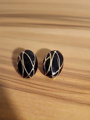Vintage Large 1.5” Oval Black Enamel & Gold Tone Post Earrings For Pierced Ears