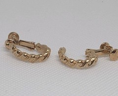 Vintage H.A. Vendome Twisting Hoop Screw Back Clip-on Gold Tone Earrings