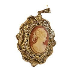 Vintage Retro Ornate CAMEO PENDANT Carved Lady Acrylic/Resin Gold Tone ESTATE