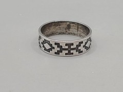 Vtg Wheeler Manufacturing Co Sterling Silver Tribal Overlay Band Ring Size 8.5