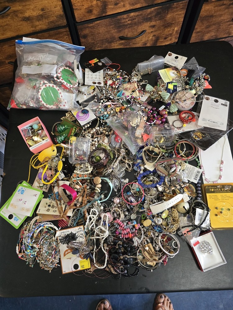 15 lb NECKLACES BRACELETS EARRINGS Costume Jewelry Box Bulk Resale Holiday MIX
