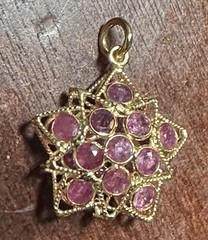 Vintage 18K Yellow Gold Mughal Ruby Star Charm Pendant 750 Indian Double Sided