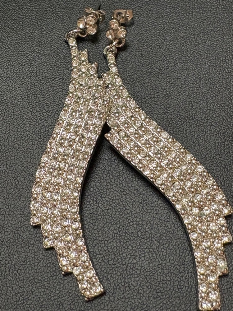 Gorgeous Estate Clear Rhinestone Vintage Runway Earrings