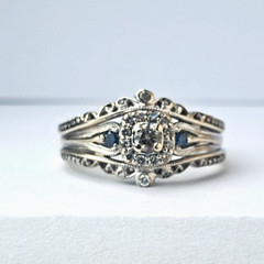 Vintage 14k gold white diamond blue diamond regal ring 6.1 grams Stunning!