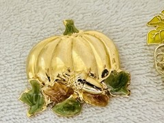 Gold Tone Autumn Fall Enamel Pumpkin Pin Brooch Lot p124