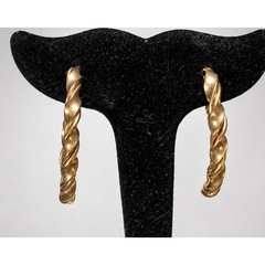 Vintage Hoop Pierced Earrings Ridged Gold-tone 1.5″ Self-closing Large gp-1