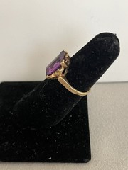 Vintage Antique Art Deco 10Kt Yellow Gold Synthetic Purple Sapphire Ring 5.25sz
