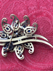 Trifari Vintage Gold Tone Blue Cabachon Stone Rhinestone Brooch 3 1/2″ SCARCE
