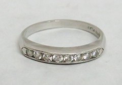 VINTAGE PLATINUM & DIAMOND BAND RING SIZE 5.5