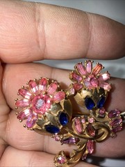 Hollycraft 1951 Brooch on Pink And Blue Rhinestones Vintage