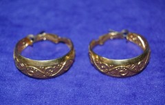 Pair of Vintage Gold Tone Stud Earrings about 1-1/8″ in Diameter – My Lot #17D