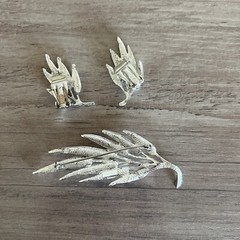 Vintage Judy Lee Brooch Pendant Clip On Earrings Signed Silver Tone Leaf Leaves