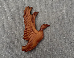 Vintage 40s Carved Wooden Duck Brooch 1940s Retro Bird Cute Boho Rockabilly Pin