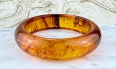 Lucite & Bakelite Bangle Group c1950s-60s